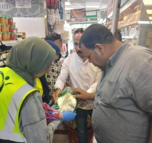 ضبط سلع غير صالحة للاستهلاك الآدمي في كفر الشيخ.. أسماك ولحوم ودواجن مجهولة المصدر 4 ضبط سلع غير صالحة للاستهلاك الآدمي في كفر الشيخ.. أسماك ولحوم ودواجن مجهولة المصدر