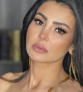 دينا فؤاد: نفسي أقدم دور جاسوسة من ملفات المخابرات أو بياعة مناديل في الشارع 5 دينا فؤاد: نفسي أقدم دور جاسوسة من ملفات المخابرات أو بياعة مناديل في الشارع