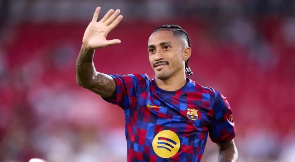 برشلونة يقترب من تجديد عقد رافينيا حتى 2030 بعد اتفاق مبدئي مع النجم البرازيلي