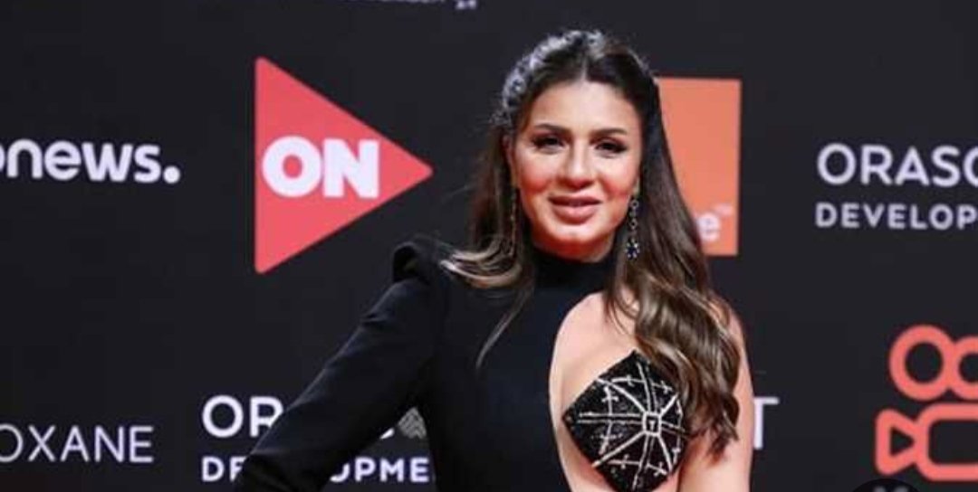 نجلاء بدر تنفعل: ليه مش من حق الفنانين يتكلموا في الدين؟