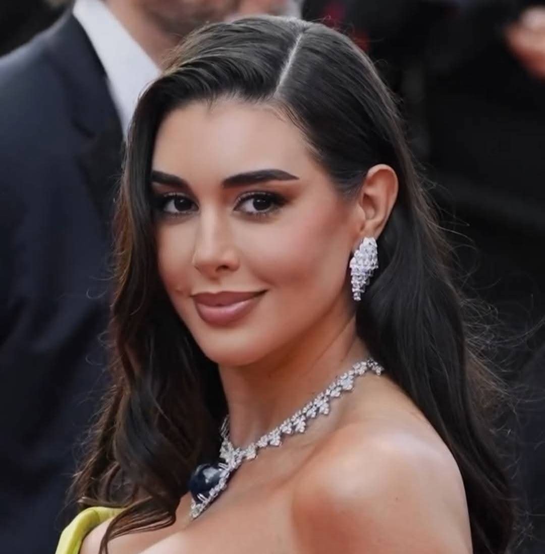 ياسمين صبري تتألق في عرض L'Oréal Paris وسط نجمات العالم وتخطف الأنظار بإطلالتها