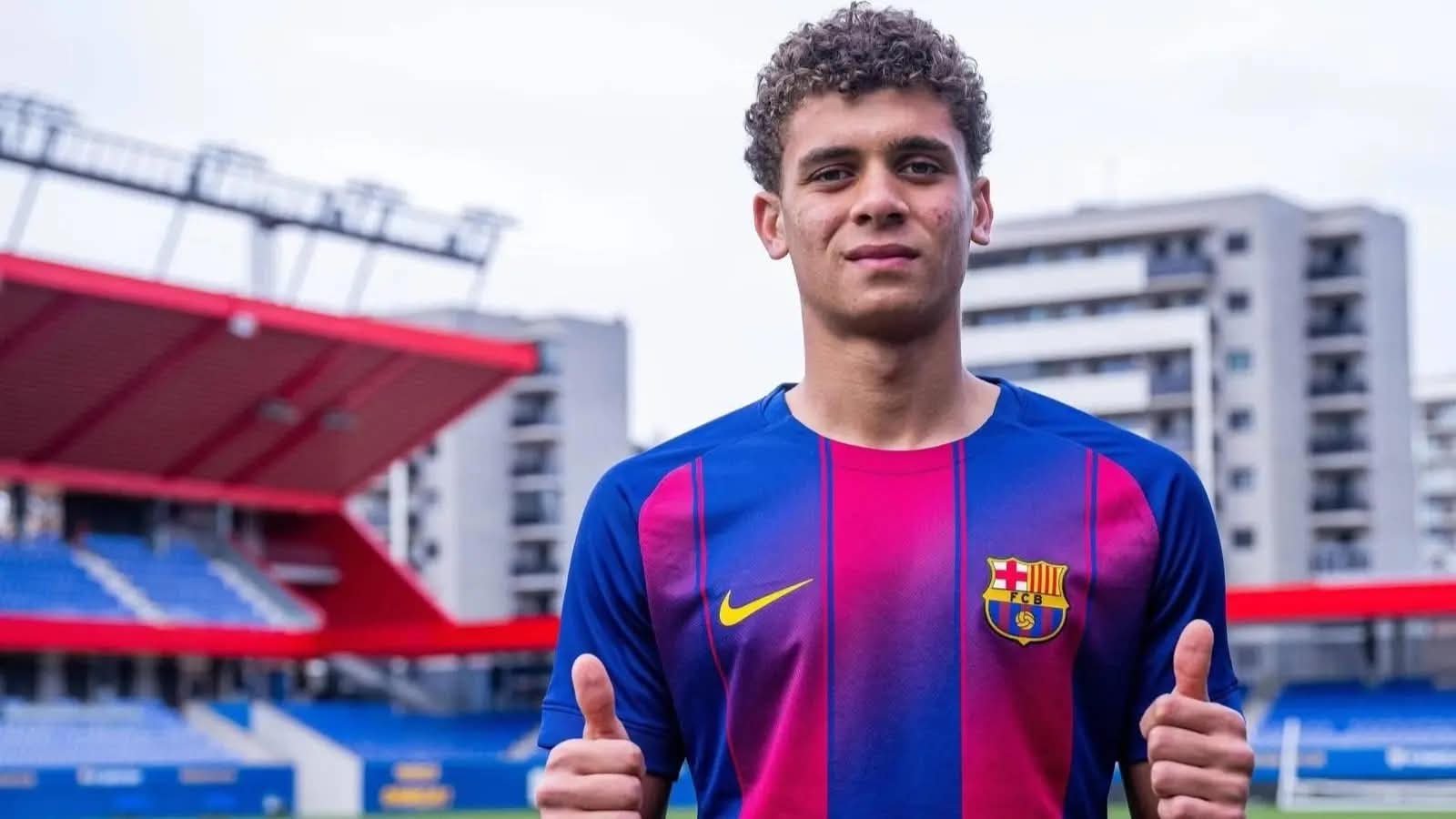 حمزة عبد الكريم ضمن قائمة برشلونة الأوروبية.. فليك يستبعد روني بردججي من دوري أبطال أوروبا