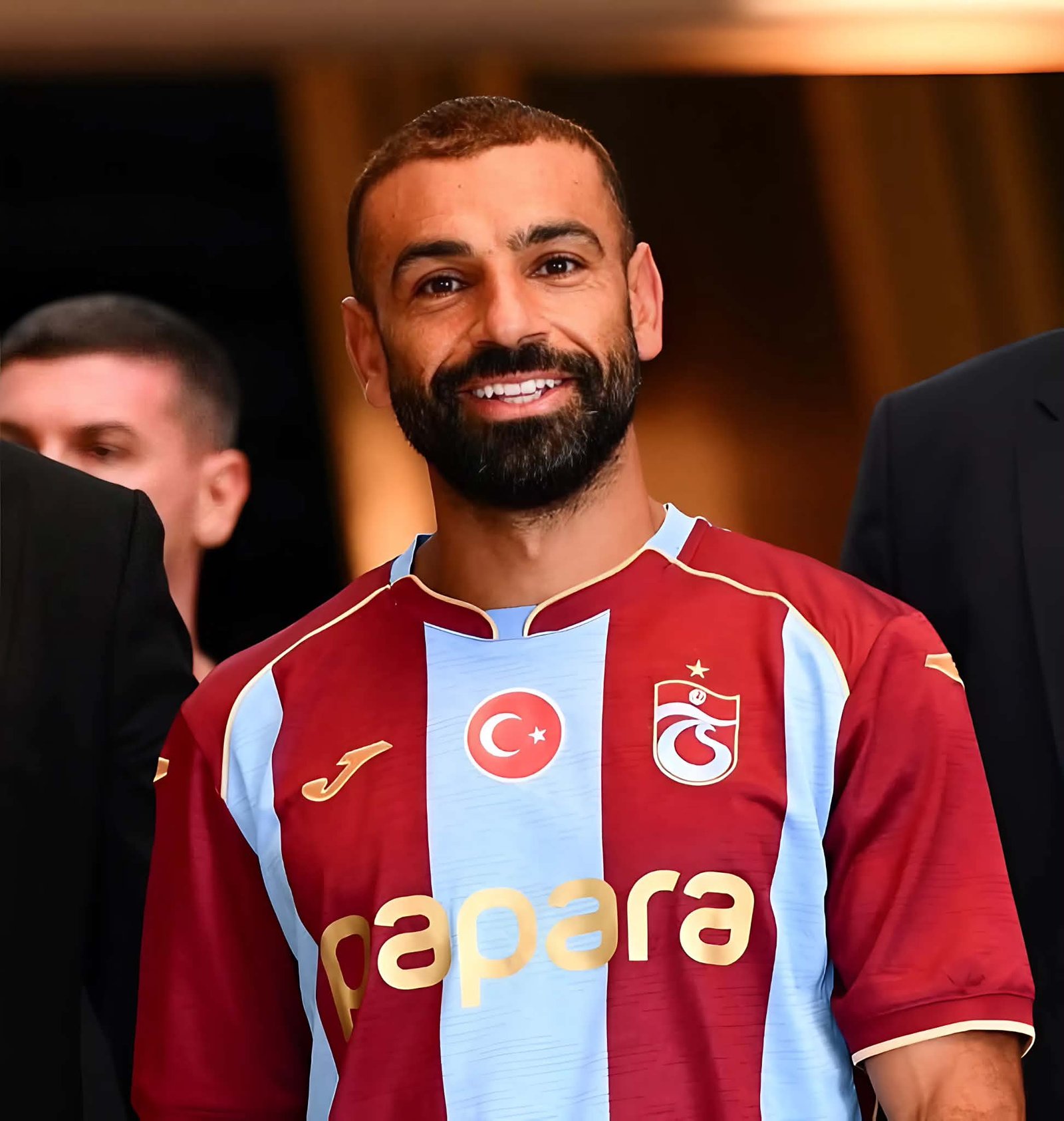 محمد صلاح يرزق بمولود ذكر.. تصريحاته القديمة عن حلم «الولد» تعود للواجهة
