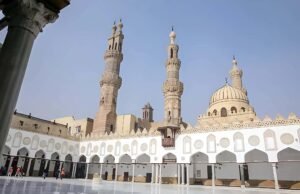 الأزهر يدين جريمة تمزيق المصحف الشريف في نيويورك ويؤكد: لا حرية في المساس بالمقدسات