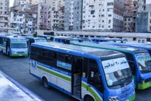 محافظ الإسكندرية يتابع انتظام منظومة النقل البديلة بمواقف سيدي بشر وفيكتوريا وباكوس