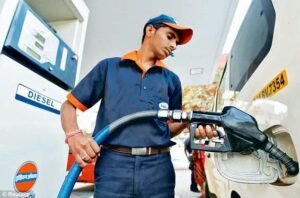 ارتفاع أسعار الوقود في إيطاليا.. البنزين والديزل يتجاوزان مستويات جديدة مع تصاعد تكلفة الطاقة 4 ارتفاع أسعار الوقود في إيطاليا.. البنزين والديزل يتجاوزان مستويات جديدة مع تصاعد تكلفة الطاقة