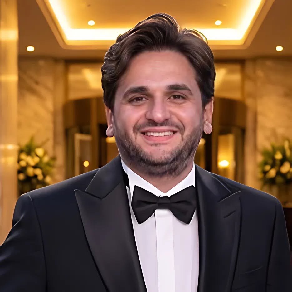 مرض مصطفى خاطر.. تفاصيل جديدة عن حالته الصحية بعد نقله إلى المستشفى للمرة الثانية