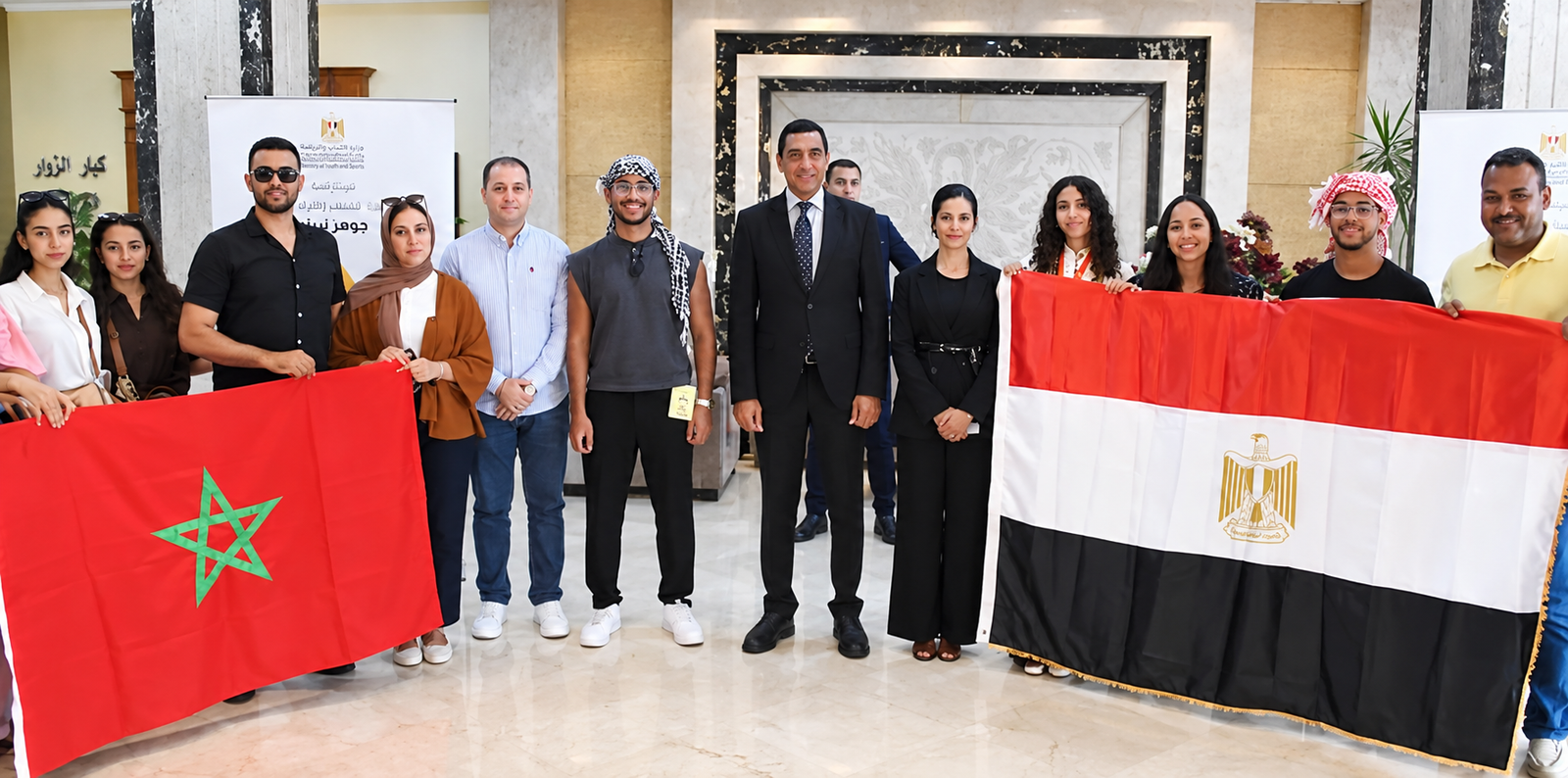 وزير الشباب والرياضة يلتقي الوفد الشبابي المغربي بالمركز الأولمبي بالمعادي ضمن برنامج التبادل الثقافي بين مصر والمغرب