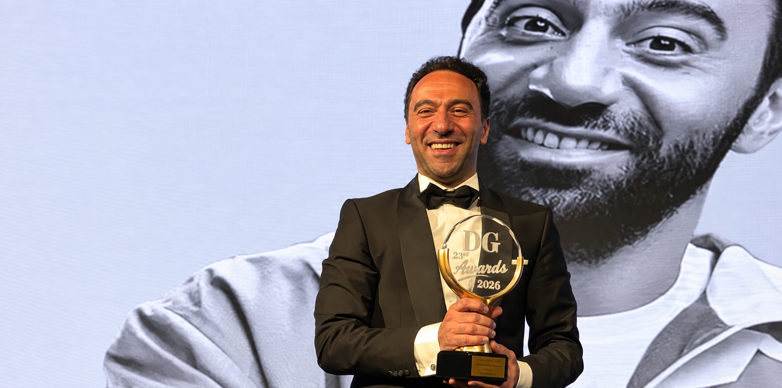 محمد سلام يشكر جمهور دير جيست بعد تكريمه عن مسلسل «كارثة طبيعية» 2 محمد سلام يشكر جمهور دير جيست بعد تكريمه عن مسلسل «كارثة طبيعية»