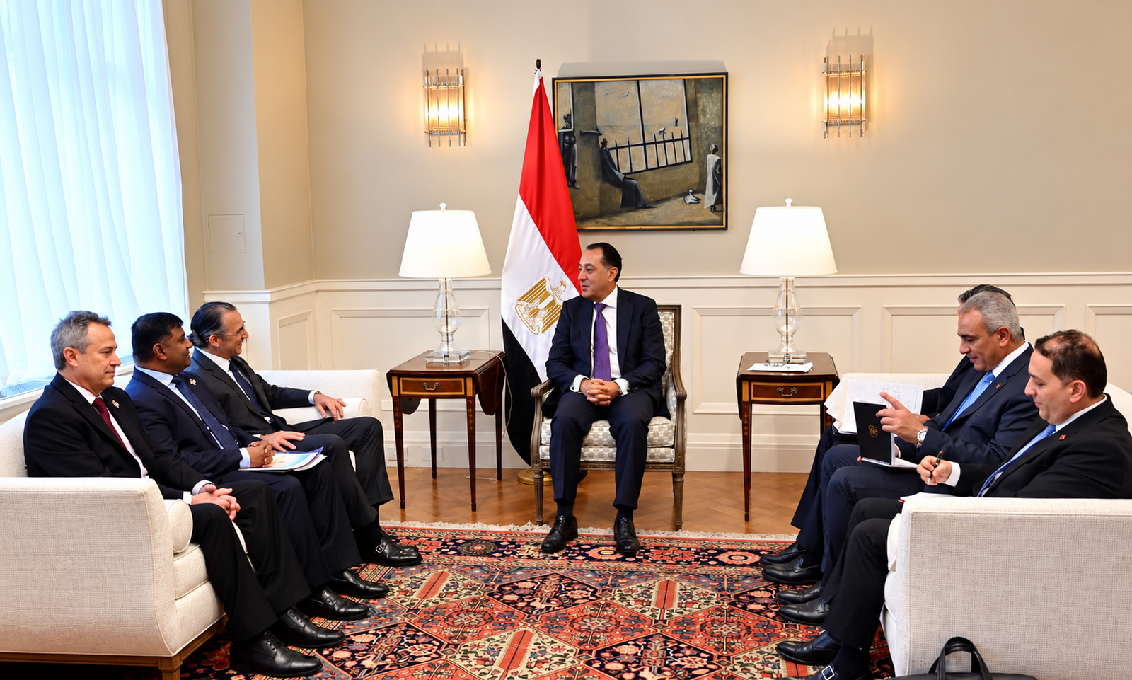 رئيس الوزراء يلتقي وفد شيفرون العالمية لبحث زيادة الاستثمارات في مصر