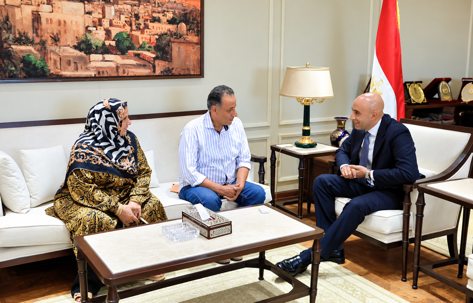 وزير التربية والتعليم يكرّم مديري المدارس ويؤكد: كرامة المعلمين ومديري المدارس خط أحمر