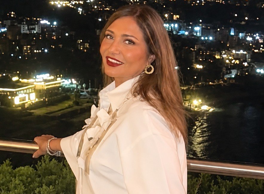 ليلى علوي في لبنان.. رسالة مؤثرة لجمهورها قبل حفل تكريمها في الموريكس دور