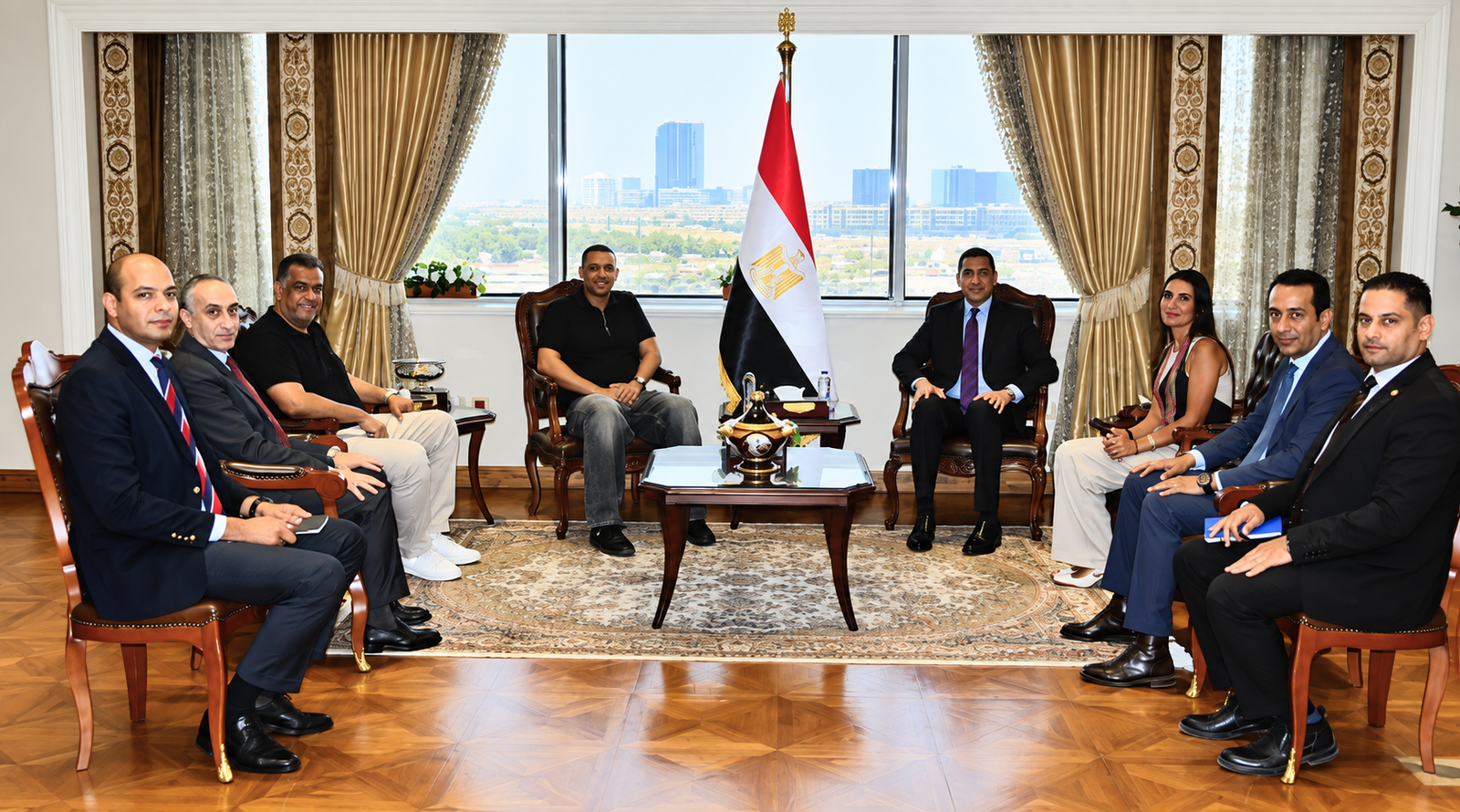 وزير الشباب والرياضة يكرم مصطفى عسل وأمينة عرفي بعد التتويج ببطولة قطر كلاسيك للاسكواش