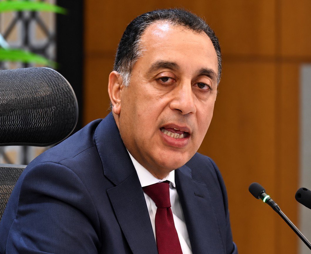 رئيس الوزراء يستعرض إنجازات الهيئة العامة للرعاية الصحية خلال النصف الأول من 2025/2026