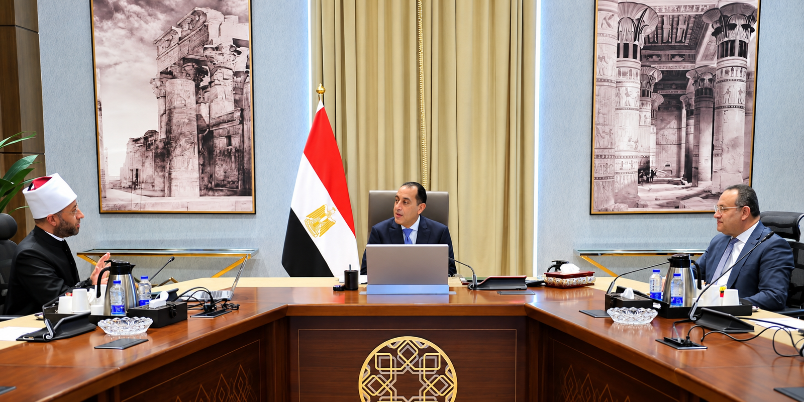 مؤتمر أكتوبر المرتقب.. مدبولي يبحث مع وزيري الأوقاف والتعليم العالي محاور الثقافة والخطاب الديني