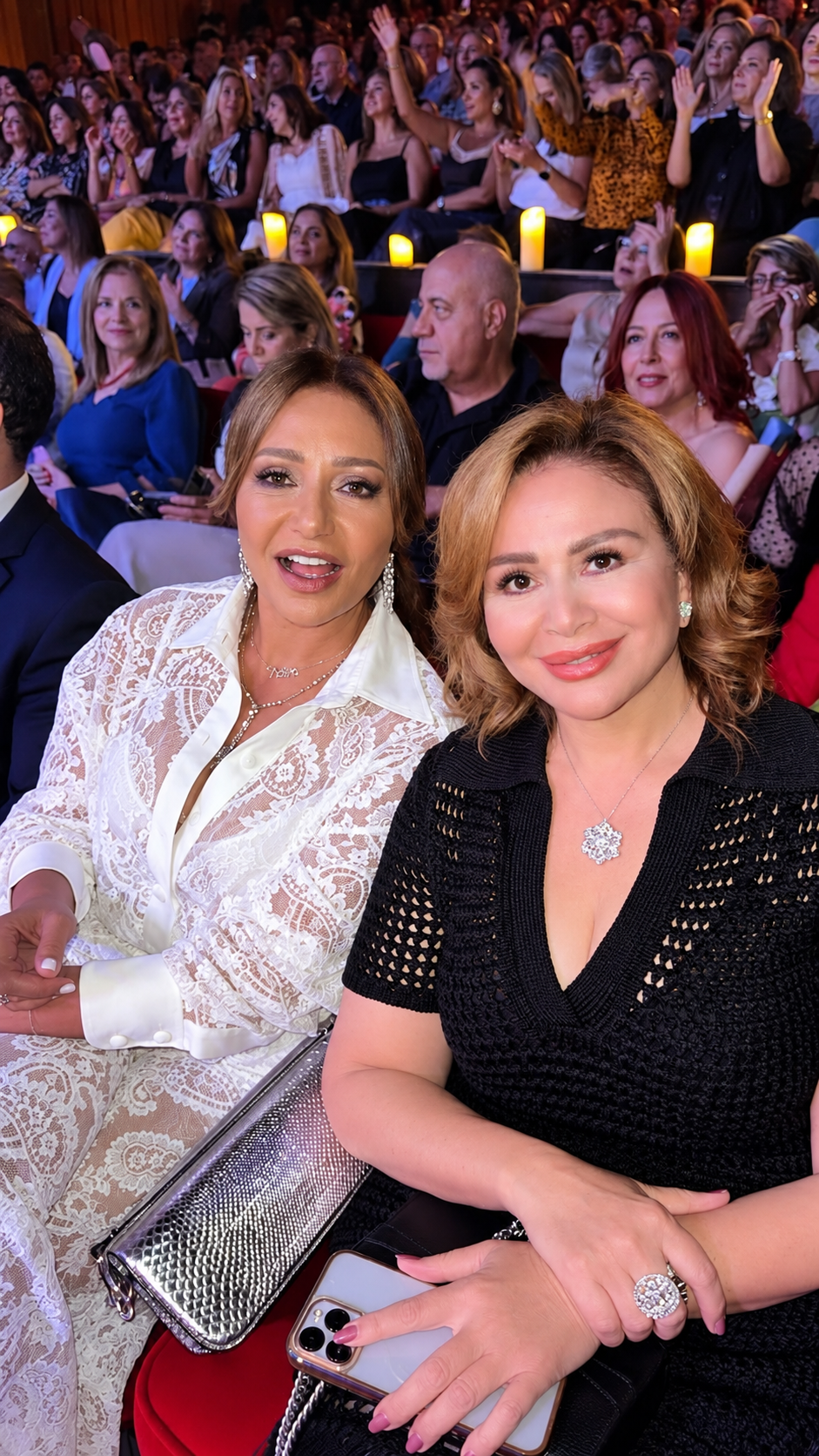 ليلى علوي وإلهام شاهين في بيروت.. حضور لافت بحفل «أنغام وأفلام» وإحياء لزمن الأغاني الجميلة 2 ليلى علوي وإلهام شاهين في بيروت.. حضور لافت بحفل «أنغام وأفلام» وإحياء لزمن الأغاني الجميلة