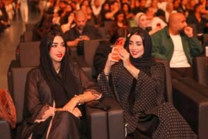 تامر حسني يشكر جمهوره بعد حفل أبو ظبي ويصفه بأحد أجمل حفلات حياته 6 تامر حسني يشكر جمهوره بعد حفل أبو ظبي ويصفه بأحد أجمل حفلات حياته