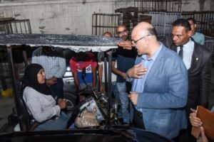 محافظ الإسكندرية يبحث شكاوى المواطنين ويوفر 7 فرص عمل بينها 3 لذوي الهمم خلال لقاء جماهيري