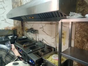 ‎غلق وتشميع مطعم وفروعه الثلاثة في الإسكندرية بسبب مخالفات سلامة الغذاء.. والمحافظ يوجه بتكثيف الحملات الرقابية