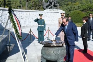 الرئيس السيسي ونظيره الكوري يشهدان توقيع 12 اتفاقية ومذكرة تفاهم لتعزيز الشراكة بين مصر وكوريا