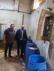 ضبط طن صابون سائل و900 لتر شاور بعلامات تجارية مقلدة داخل منشأة بالغربية