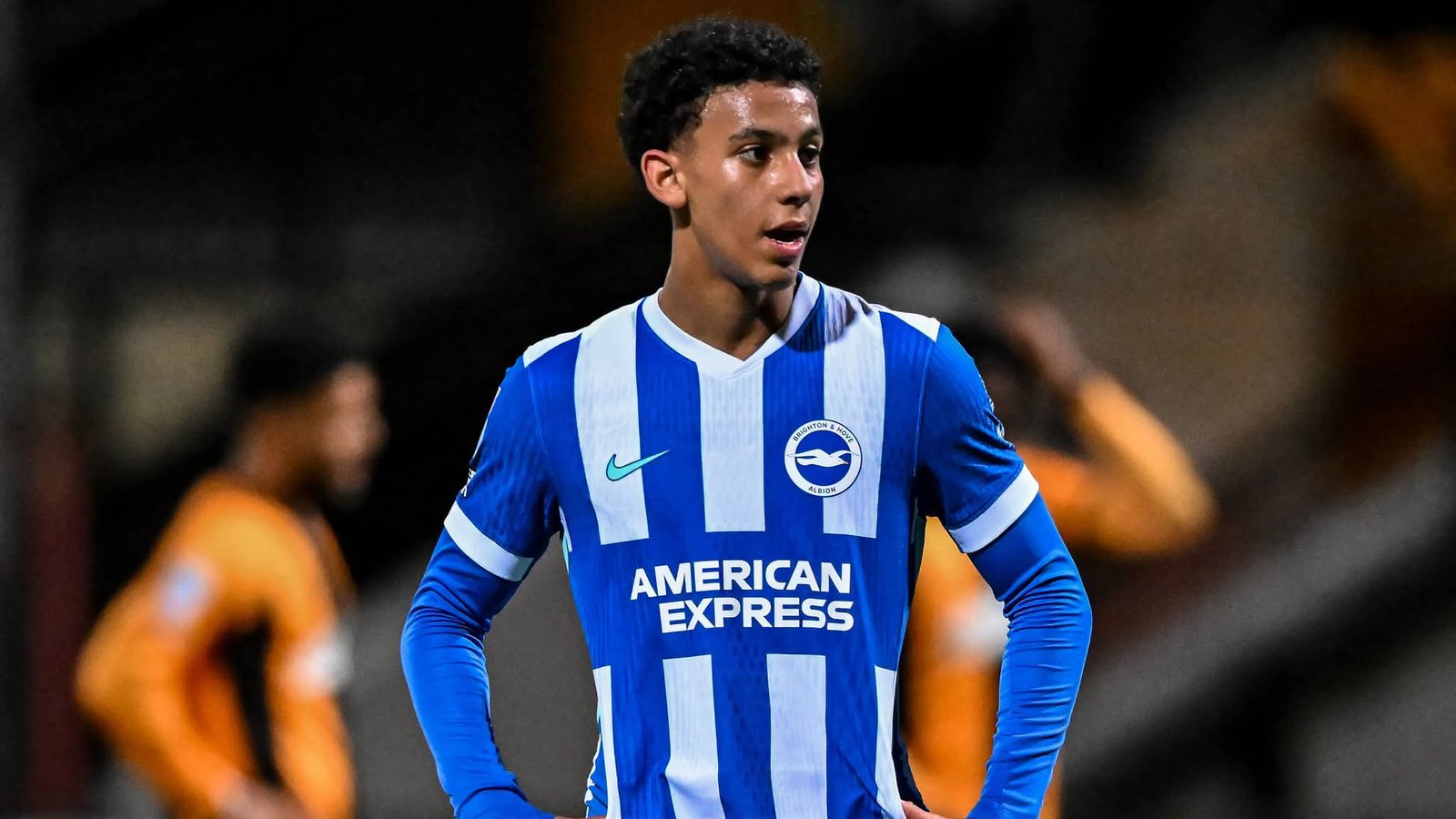 اتحاد الكرة المصري يسعى لضم يونس إبراهيم لاعب برايتون إلى منتخب مصر في معسكر نوفمبر