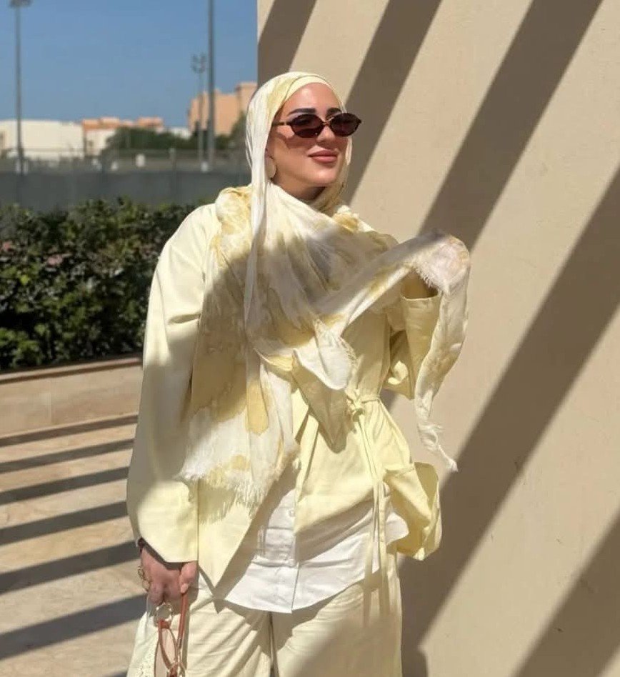 أسما شريف منير ووالدها في مهرجان الجونة السينمائي.. «أول يوم عدى حلو أوي الحمد لله»