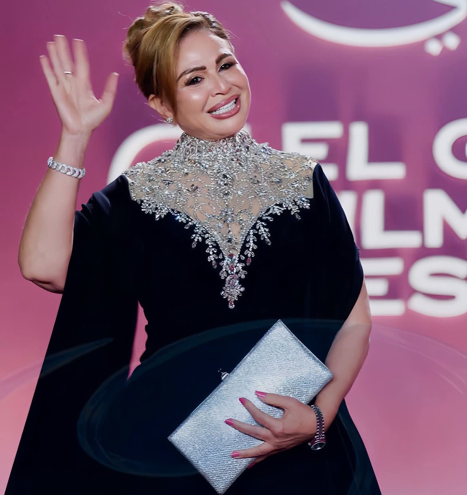 إلهام شاهين في مهرجان الجونة السينمائي.. حضور فني متجدد واهتمام بأبرز فعاليات GFF