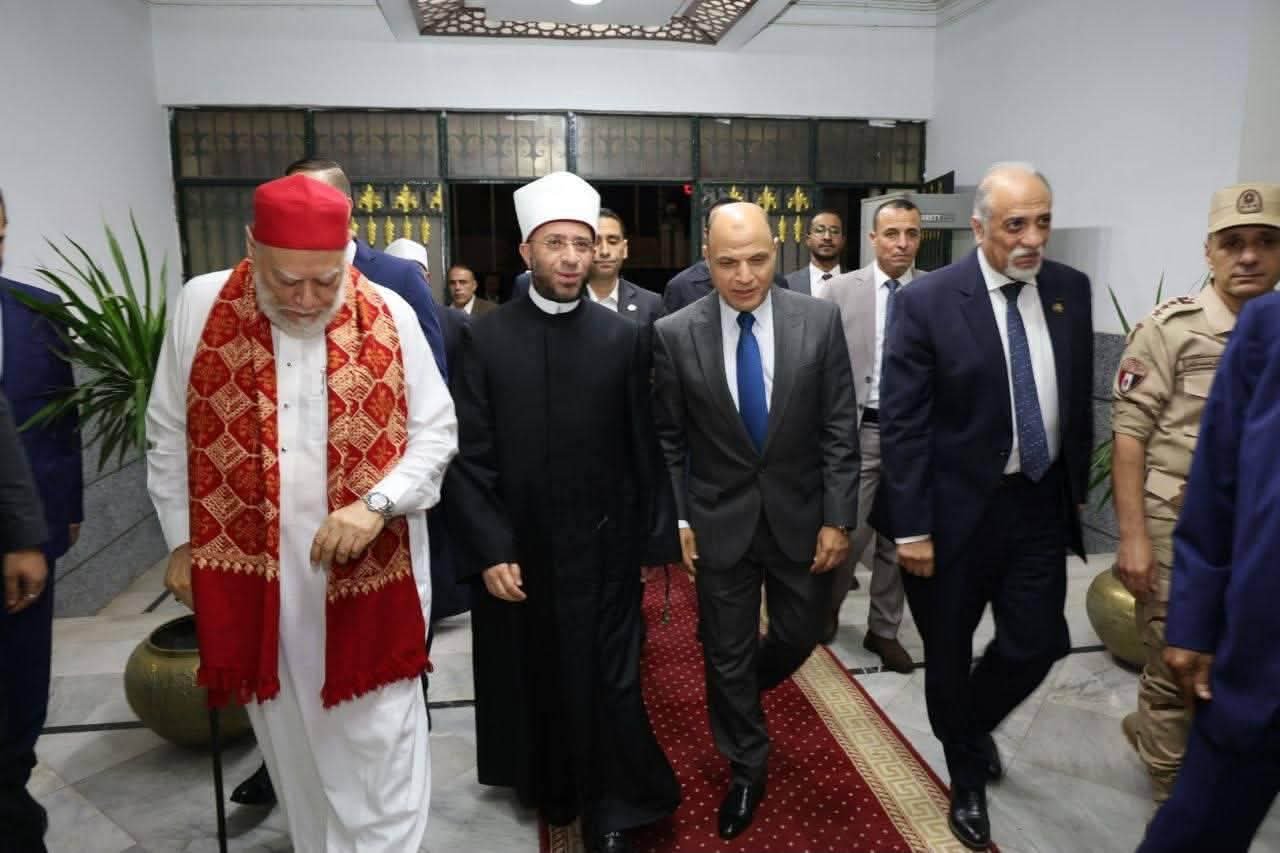 محافظ الغربية يستقبل وزير الأوقاف وقيادات دينية للمشاركة في احتفالات مولد السيد البدوي بطنطا 2 محافظ الغربية يستقبل وزير الأوقاف وقيادات دينية للمشاركة في احتفالات مولد السيد البدوي بطنطا