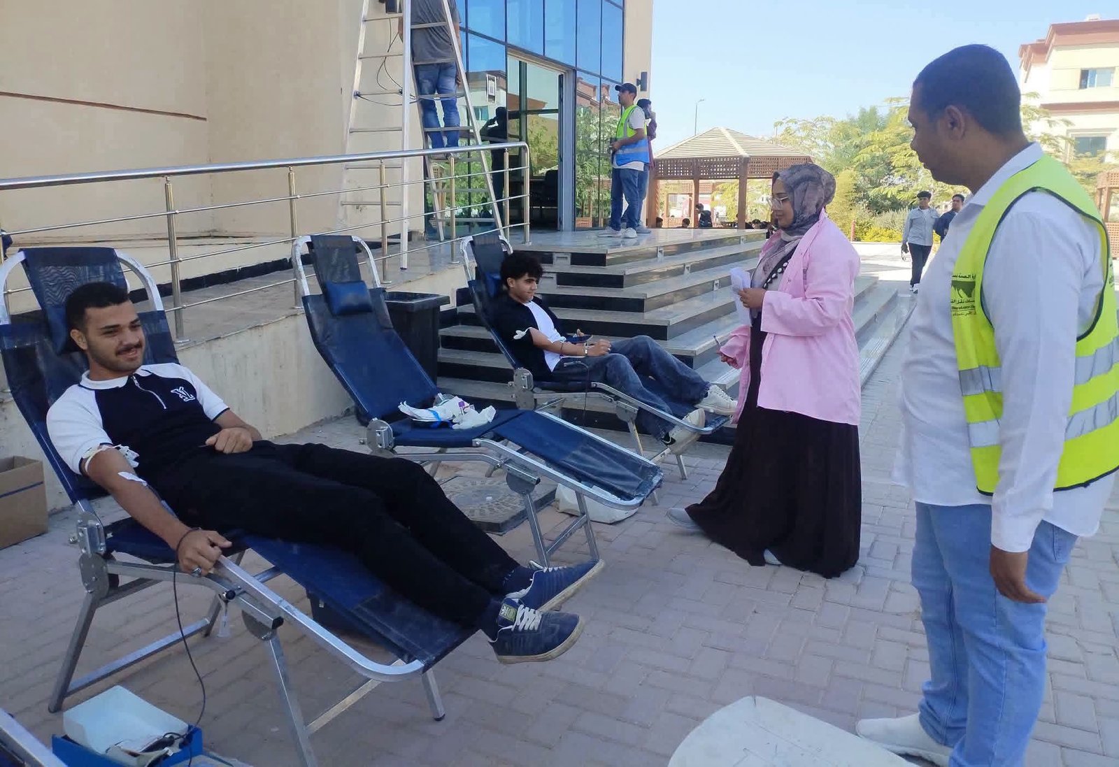 جامعة أسيوط الجديدة التكنولوجية تنظم حملة للتبرع بالدم لدعم المرضى وتعزيز ثقافة العطاء