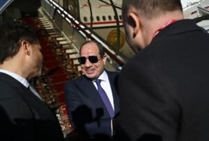 وصول الرئيس السيسي إلى روسيا.. من القاهرة إلى قلب موسكو في زيارة تحظى باهتمام دولي واسع