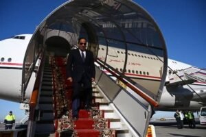 وصول الرئيس السيسي إلى روسيا.. من القاهرة إلى قلب موسكو في زيارة تحظى باهتمام دولي واسع