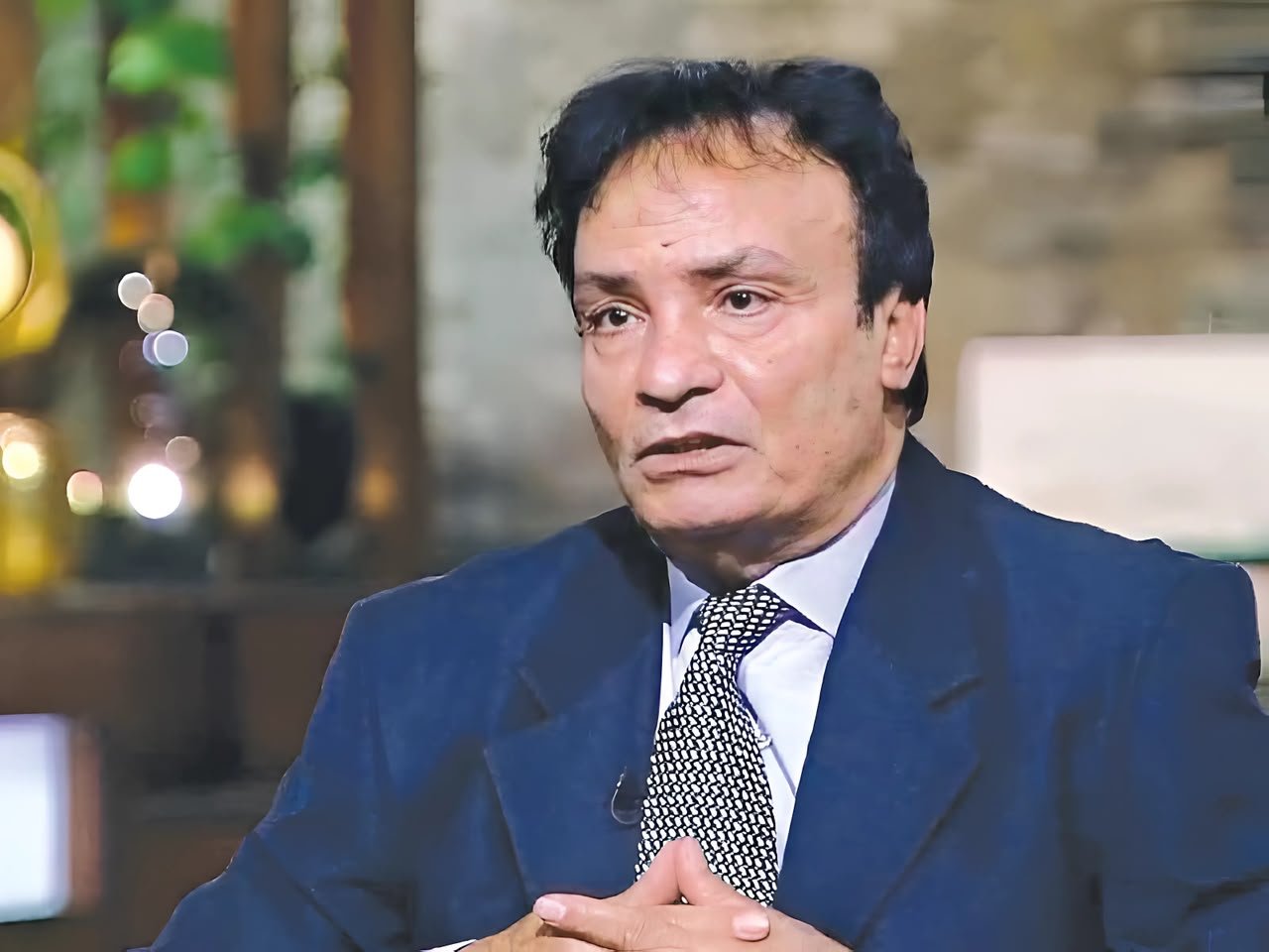 في ذكرى ميلاد حمدي الوزير.. رحلة فنية بدأت مع يوسف شاهين وتركت بصمة في السينما والدراما
