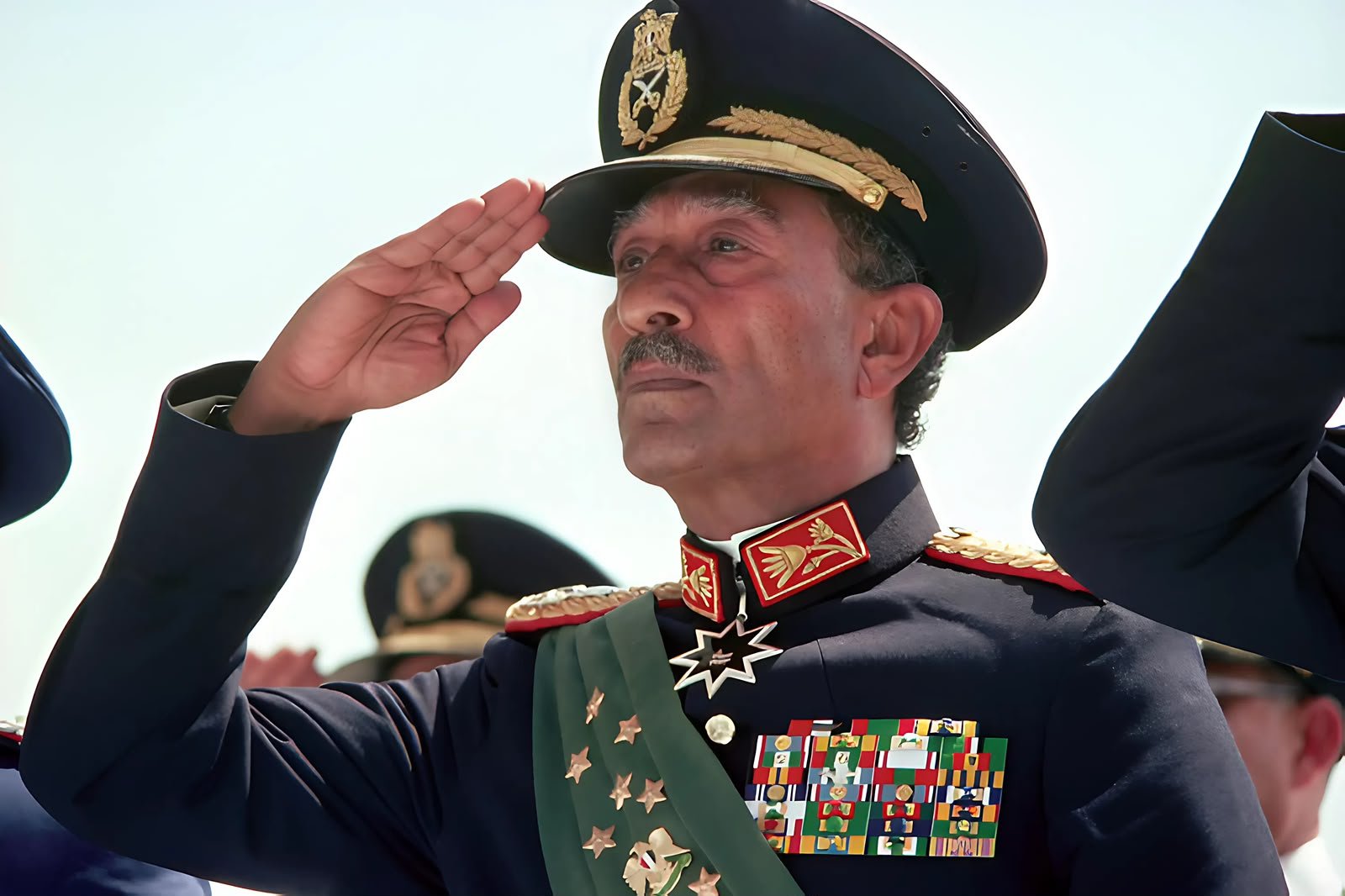 في مثل هذا اليوم 1981.. اغتيال الرئيس المصري محمد أنور السادات خلال العرض العسكري لذكرى حرب أكتوبر