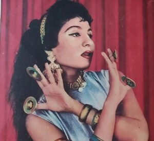في ذكرى ميلادها.. نعيمة عاكف نجمة السيرك والسينما التي جمعت الرقص والغناء والتمثيل ورحلت في عز شبابها