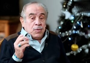 في ذكرى وفاة كرم النجار.. الكاتب الذي قدم «محمد رسول الله» وترك بصمة خالدة في الدراما المصرية 2 في ذكرى وفاة كرم النجار.. الكاتب الذي قدم «محمد رسول الله» وترك بصمة خالدة في الدراما المصرية