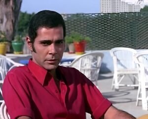 في عيد ميلاده.. محمد خيري بطل «العمر لحظة» الذي جمع بين العسكرية والفن وترك بصمة في السينما المصرية 2 في عيد ميلاده.. محمد خيري بطل «العمر لحظة» الذي جمع بين العسكرية والفن وترك بصمة في السينما المصرية