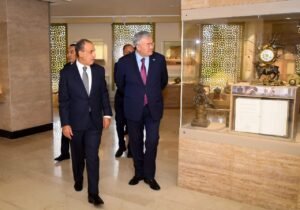 وزير الخارجية المصري ونظيره الكازاخي يبحثان تعزيز الشراكة الاقتصادية وتوقيع بروتوكول جديد للتأشيرات