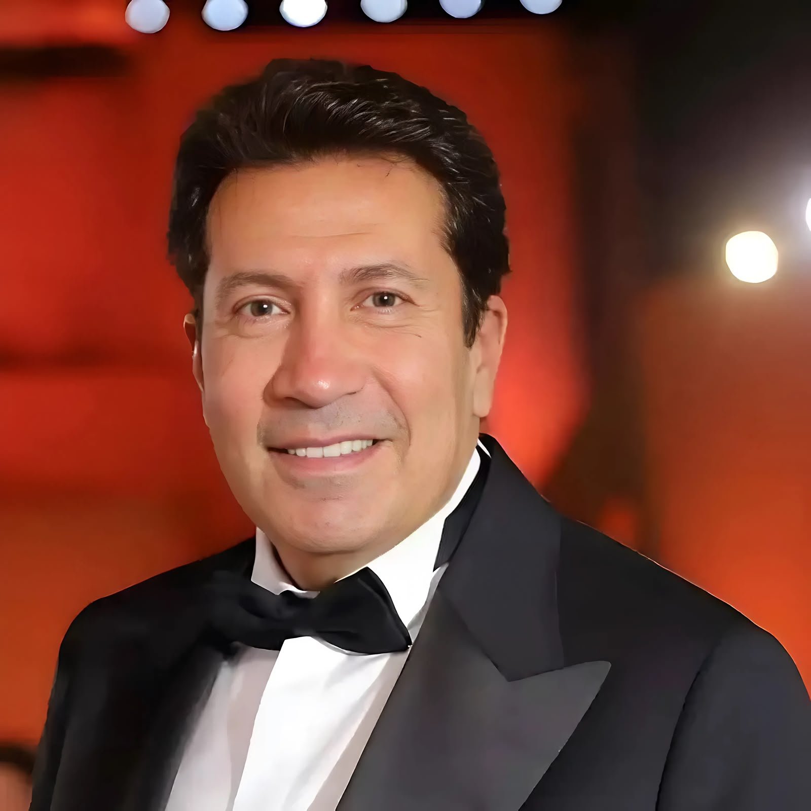 هاني رمزي في ذكرى ميلاده.. رحلة نجم الكوميديا من «غبي منه فيه» إلى «أبو العربي»