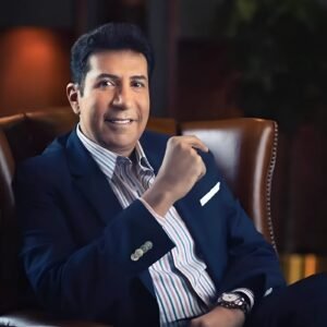 هاني رمزي في ذكرى ميلاده.. رحلة نجم الكوميديا من «غبي منه فيه» إلى «أبو العربي» 2 هاني رمزي في ذكرى ميلاده.. رحلة نجم الكوميديا من «غبي منه فيه» إلى «أبو العربي»