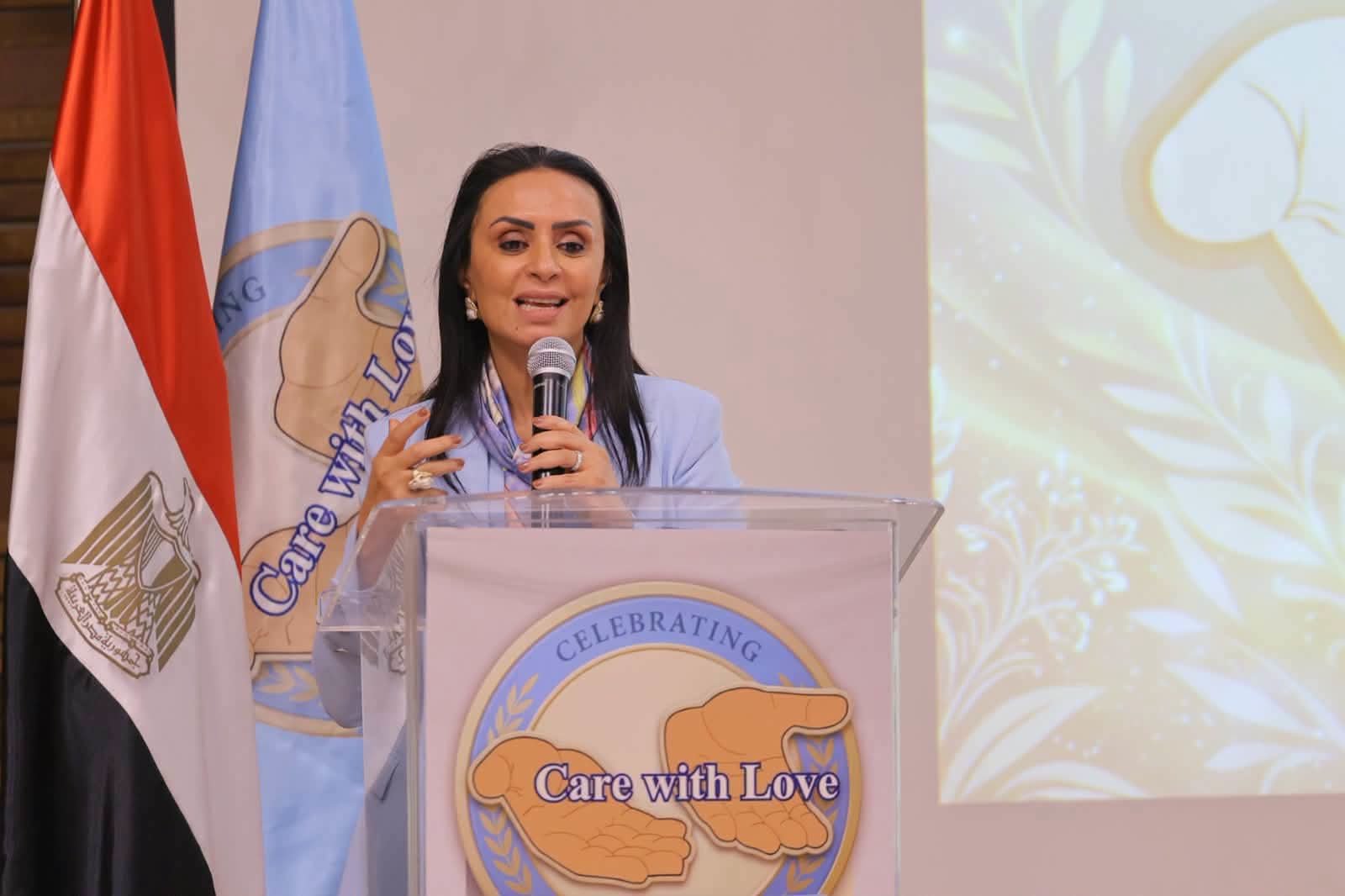 وزيرة التضامن الاجتماعي تحتفل بمرور 30 عامًا على تأسيس جمعية «الرعاية بالمحبة» وتعلن شراكة لتأهيل مقدمي الرعاية المنزلية