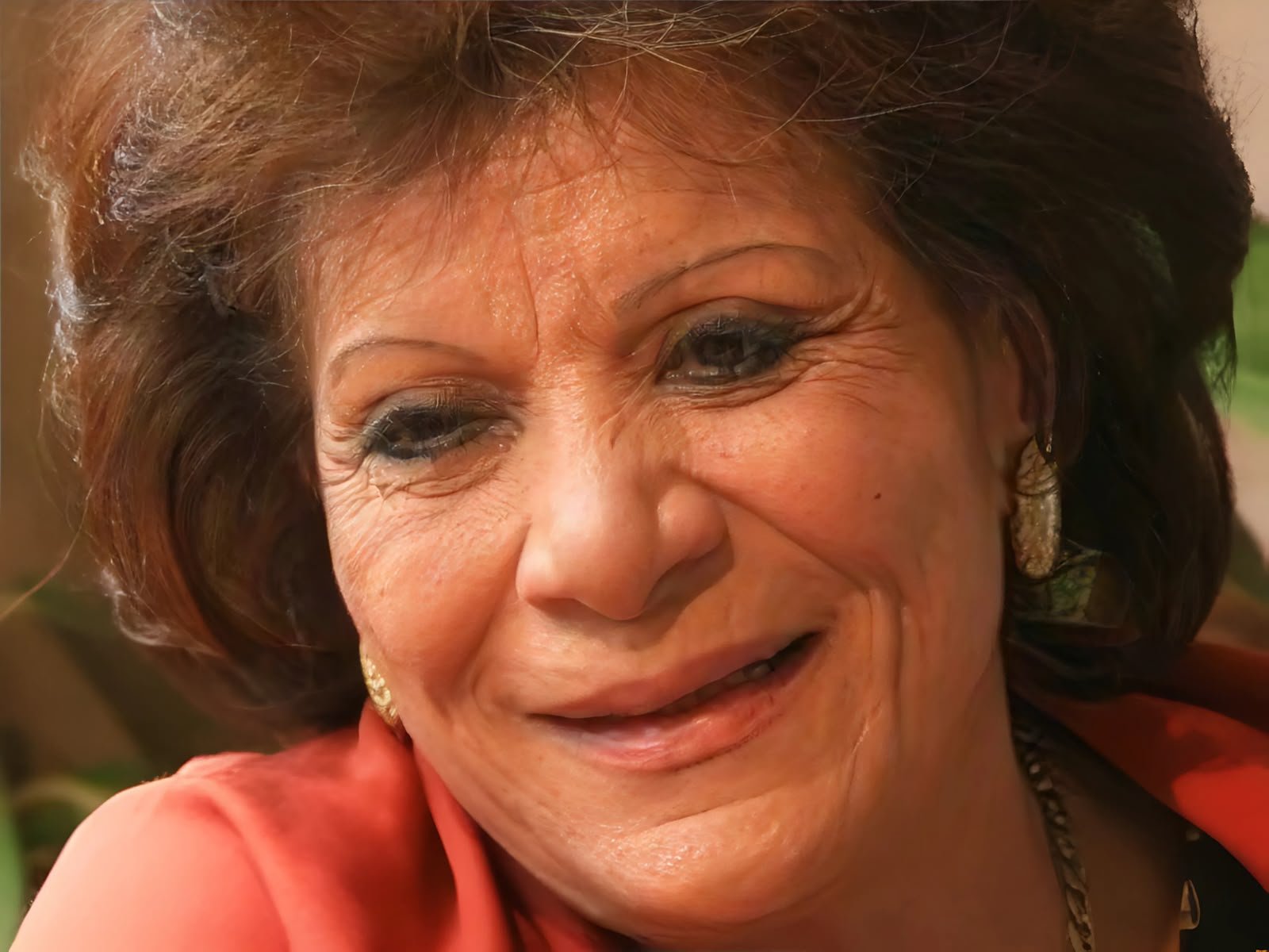 في ذكرى ميلاد عايدة عبد العزيز.. رحلة فنية حافلة بالأدوار المميزة وبصمة لا تُنسى في الدراما المصرية