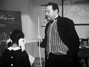 اليوم العالمي للمعلم.. من أستاذ حمام إلى رمضان مبروك.. كيف تغيّرت صورة المعلم في عيون السينما والدراما المصرية؟