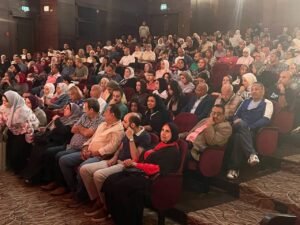 «الحالة خطيرة جدًا» يرفع لافتة كامل العدد بالإسكندرية.. إقبال جماهيري لافت في أسبوعه الأول