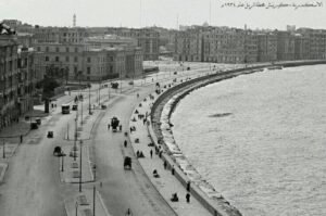 الإسكندرية التي لا نراها في الصور الحديثة.. كيف تغيرت شوارع عروس البحر المتوسط عبر الزمن؟