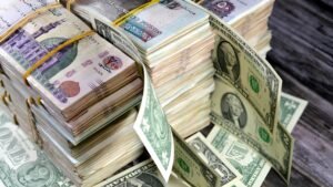 سعر الدولار اليوم في مصر.. استقرار العملة الأمريكية عند 53.52 جنيه