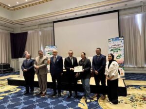محافظ أسوان يهنئ الفائزين في المبادرة الوطنية للمشروعات الخضراء الذكية 2026