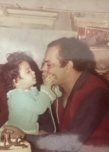 سارة ابنة المنتصر بالله تستعيد ذكرياتها مع والدها بصورة مؤثرة وتكتب: «عايزاك جدًا» 2 سارة ابنة المنتصر بالله تستعيد ذكرياتها مع والدها بصورة مؤثرة وتكتب: «عايزاك جدًا»