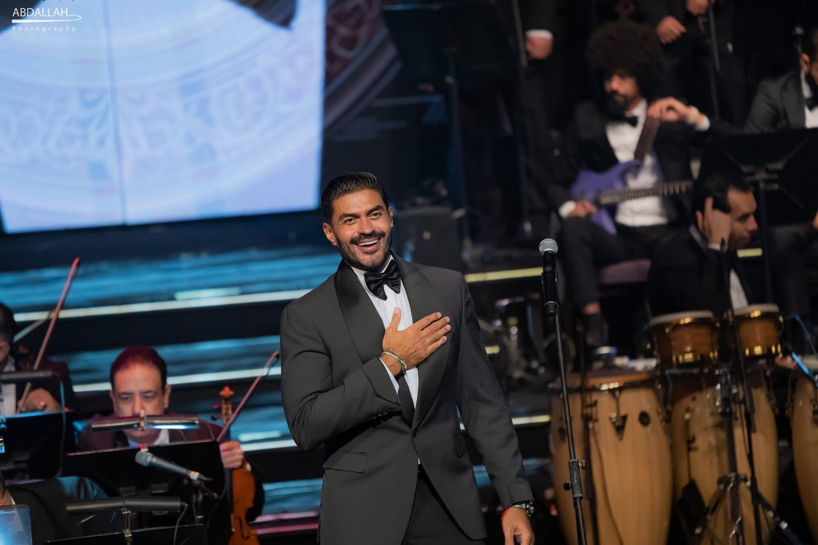 خالد سليم يشارك جمهوره صورًا من دار الأوبرا المصرية ويكشف عن سحر أجوائها