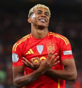 لامين يامال أفضل لاعب في الجولة الثانية.. النجم الإسباني يقترب من جائزة دوري الأمم الأوروبية